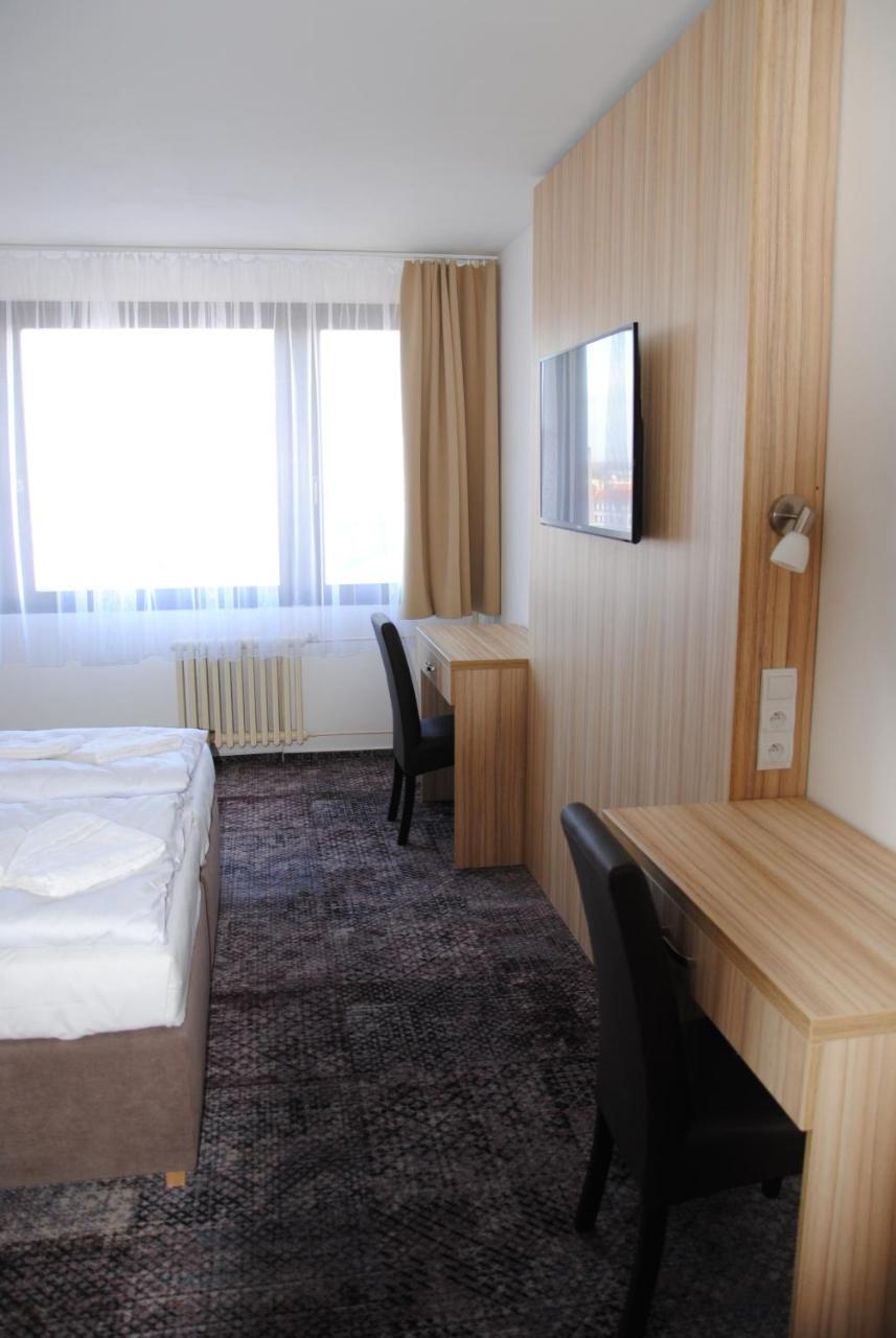 פארדוביצה Hotel Labe מראה חיצוני תמונה