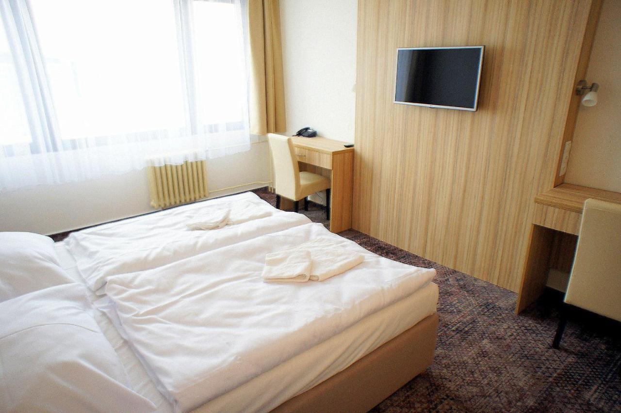 פארדוביצה Hotel Labe מראה חיצוני תמונה